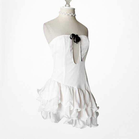 Off White Strapless Ruffle Asymmetric Hem Fit Flared Mini Dress Size S/M - Picture 5 of 7
